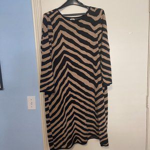 Anne Klein Woman Camel/Black Striped Knit Dress Size XL
